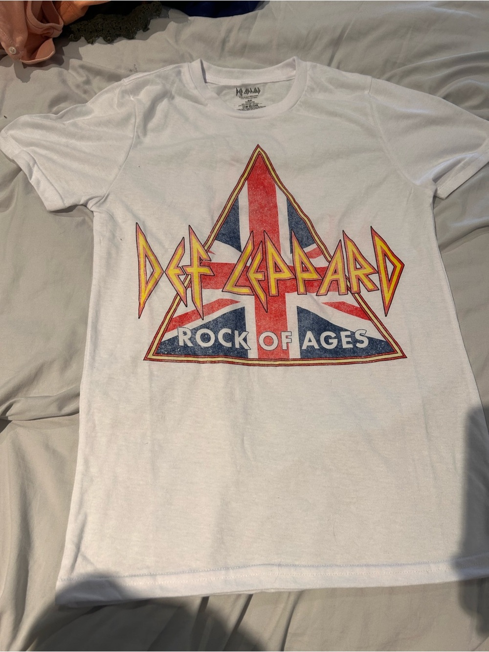 Def leppard tshirt